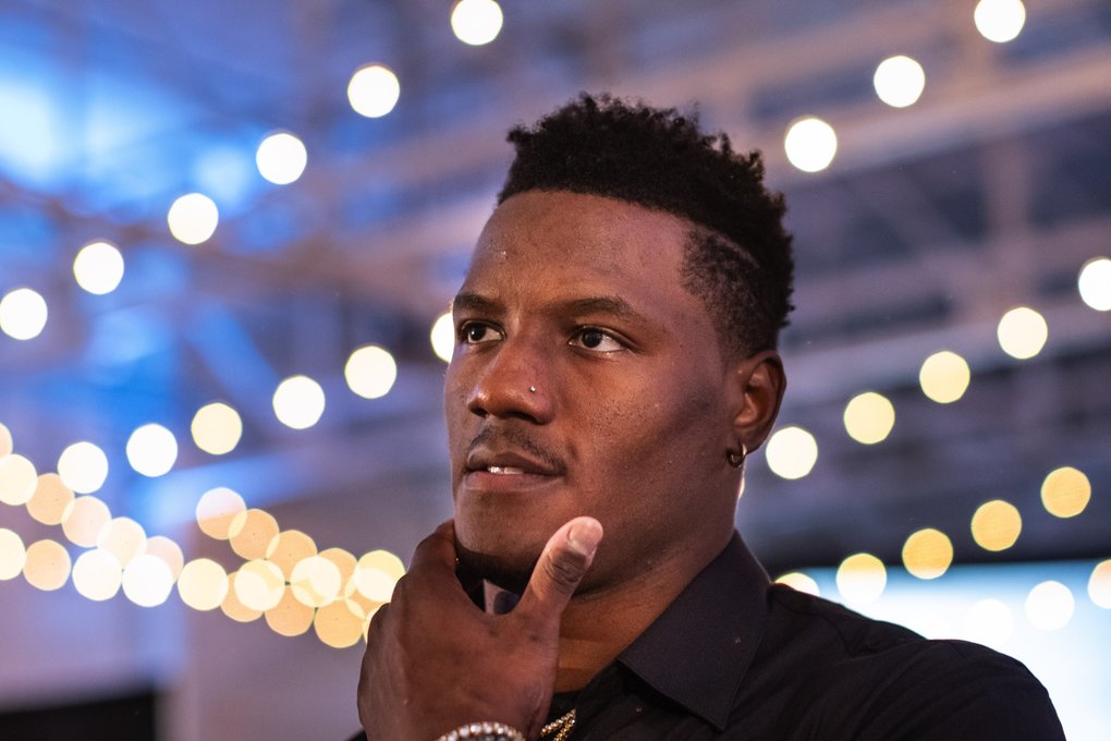 Chris Carson - Motivational Sports Speaker